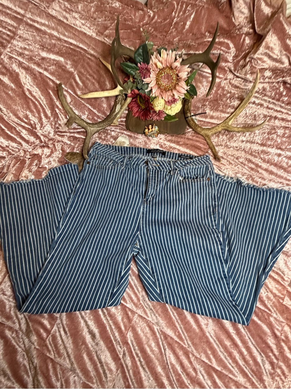 Judy Blue 15/32 Pinstripe Super Flare Jeans High Rise Stretch